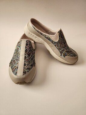 Easy Spirit Traveltime Slip-On Walking Shoes Sz 6.5